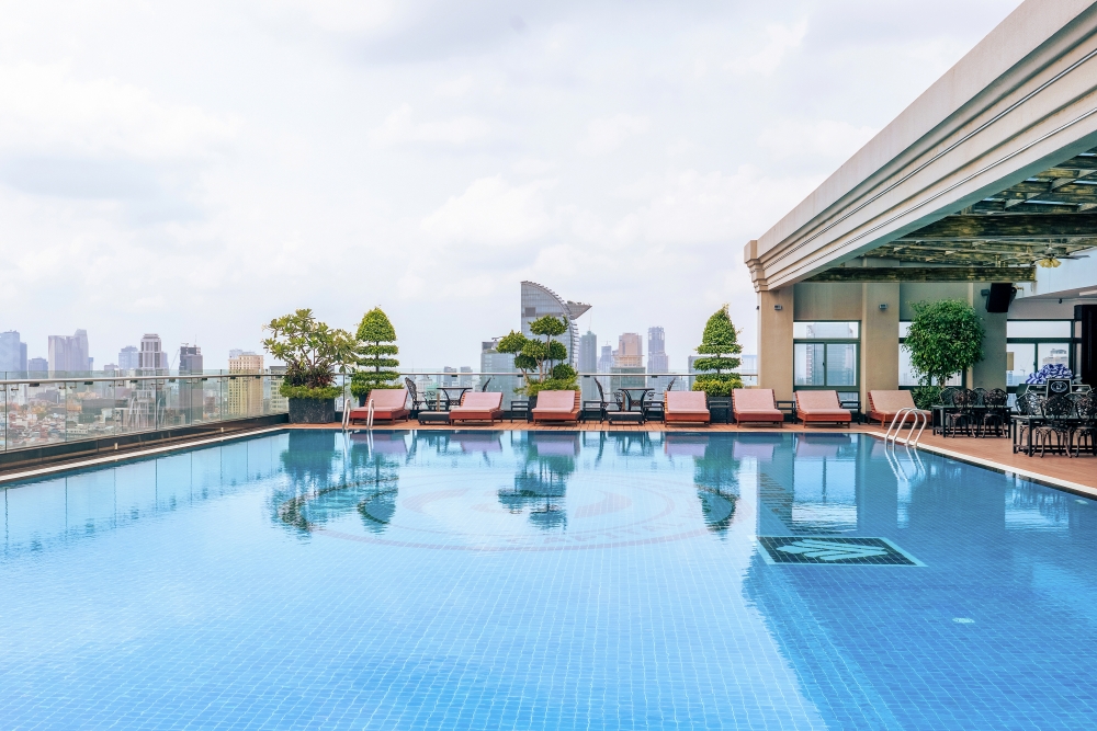 Sky swimming pool at Wyndham Grand Phnom Penh Capital